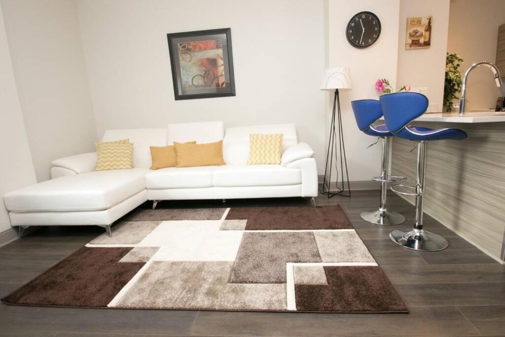 Apartment Ultra Modern New 1br 1ba By Rittenhouse Doorman!!! *
