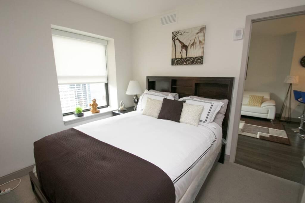 Ultra Modern New 1br 1ba By Rittenhouse Doorman!!!